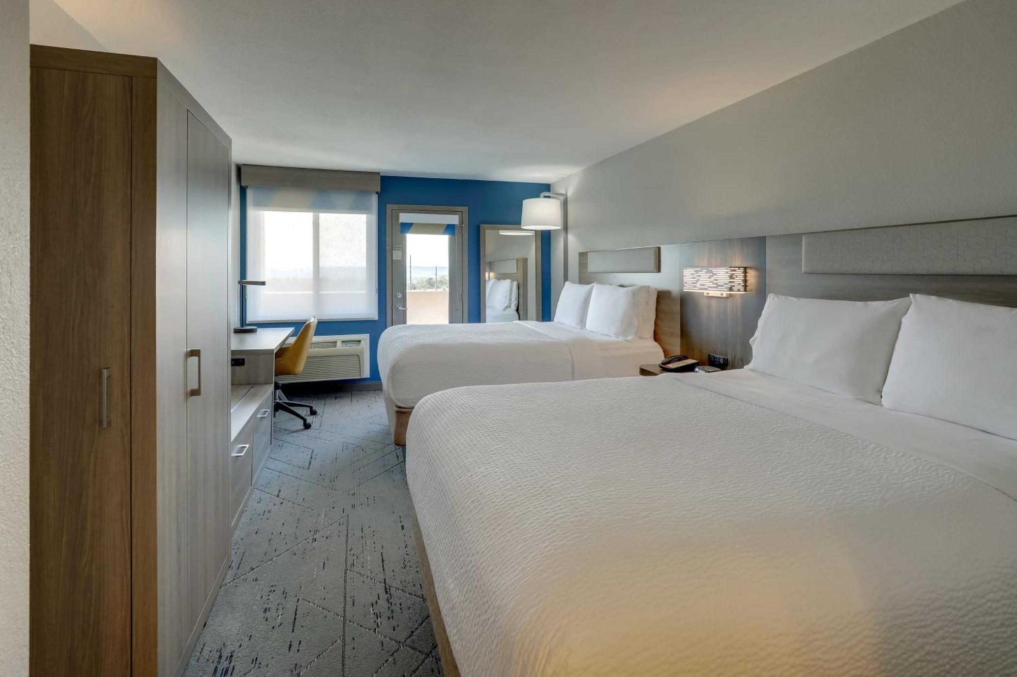 Holiday Inn Express Hotel & Suites Branson 76 Central By Ihg Екстериор снимка