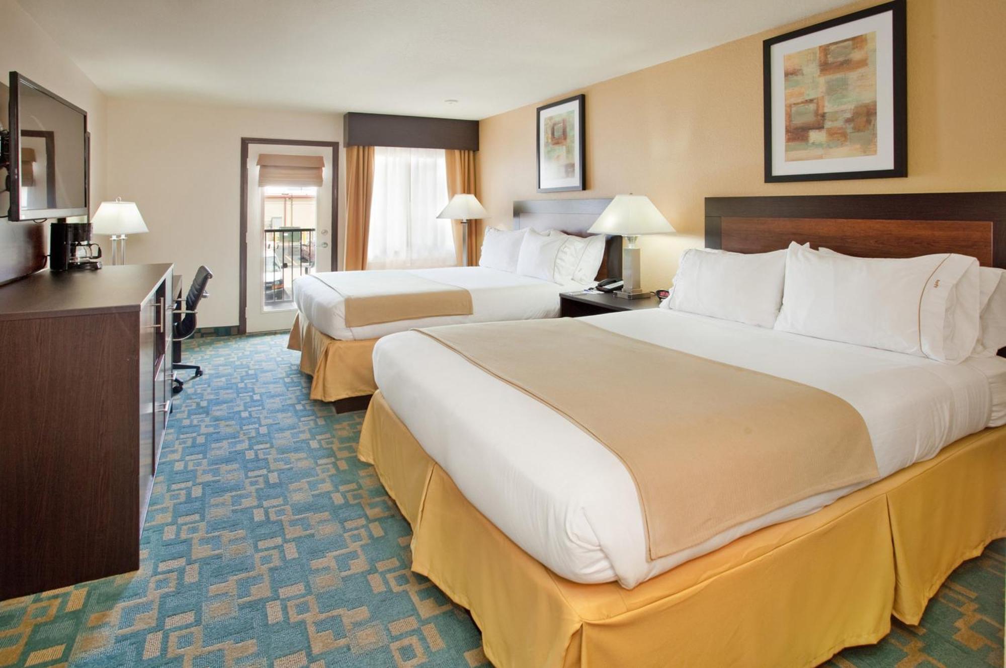 Holiday Inn Express Hotel & Suites Branson 76 Central By Ihg Екстериор снимка